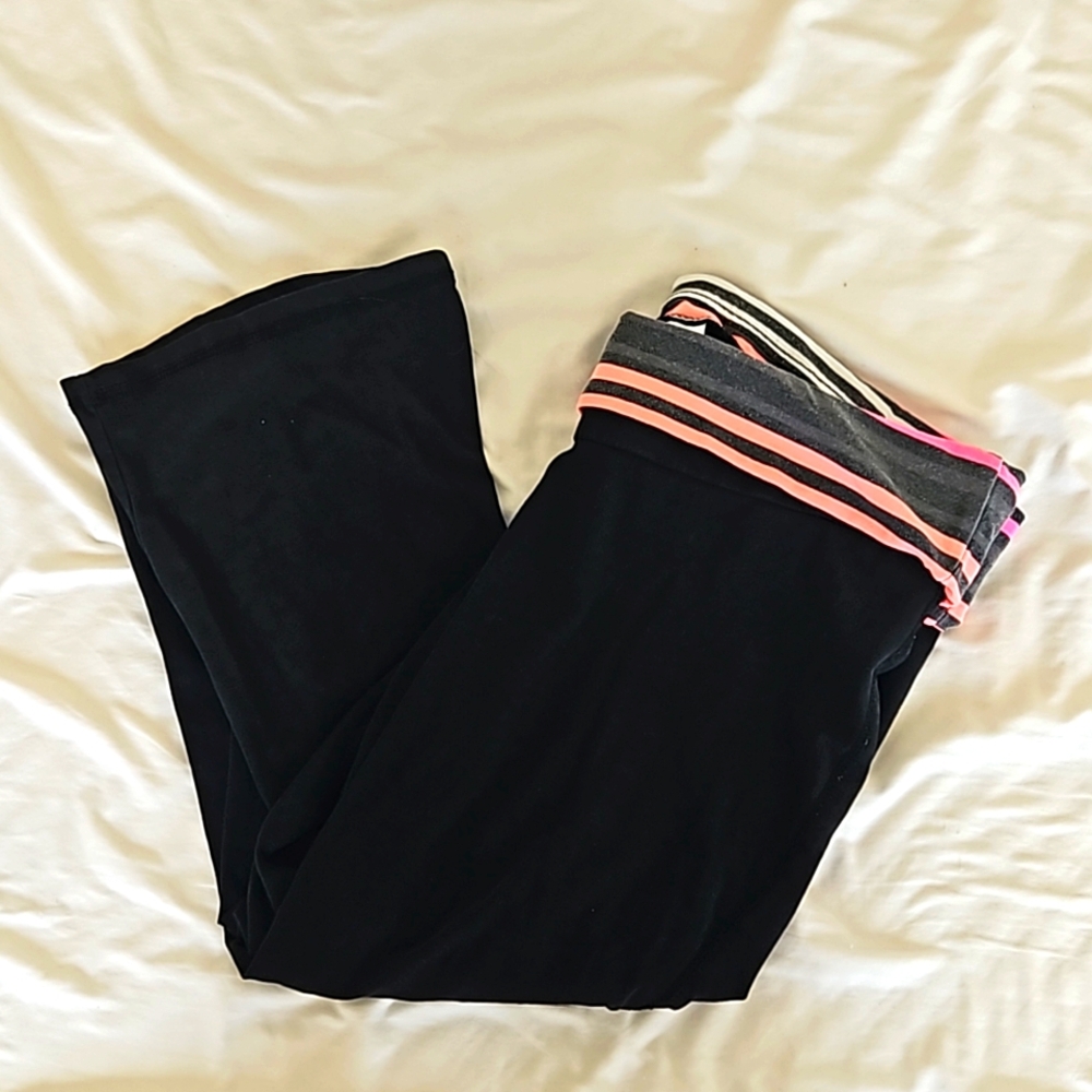 Maternity crop leggings